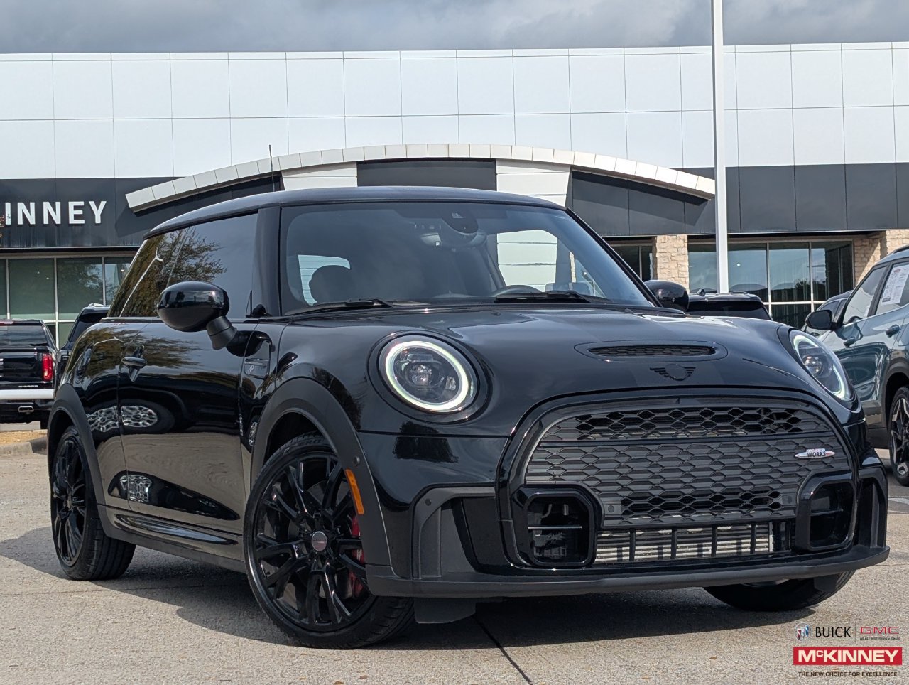 2024 MINI Cooper Negro Hatchback Tracción delantera Automática