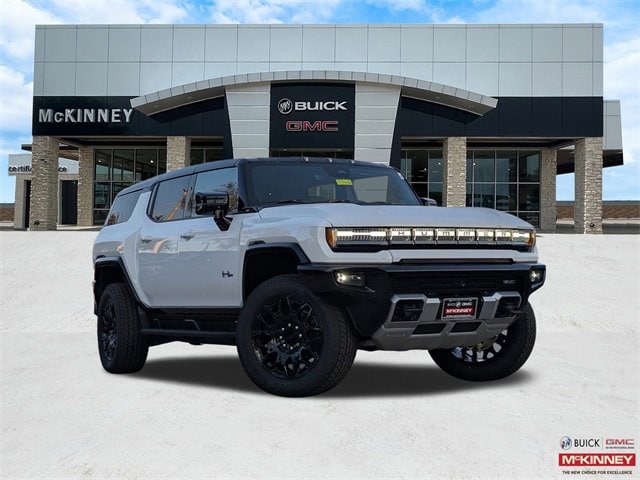 2026 GMC HUMMER EV 2X's photo