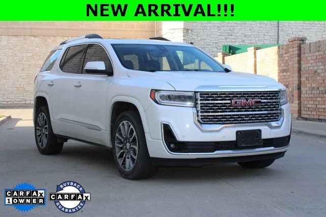 2022 GMC Acadia Denali's photo
