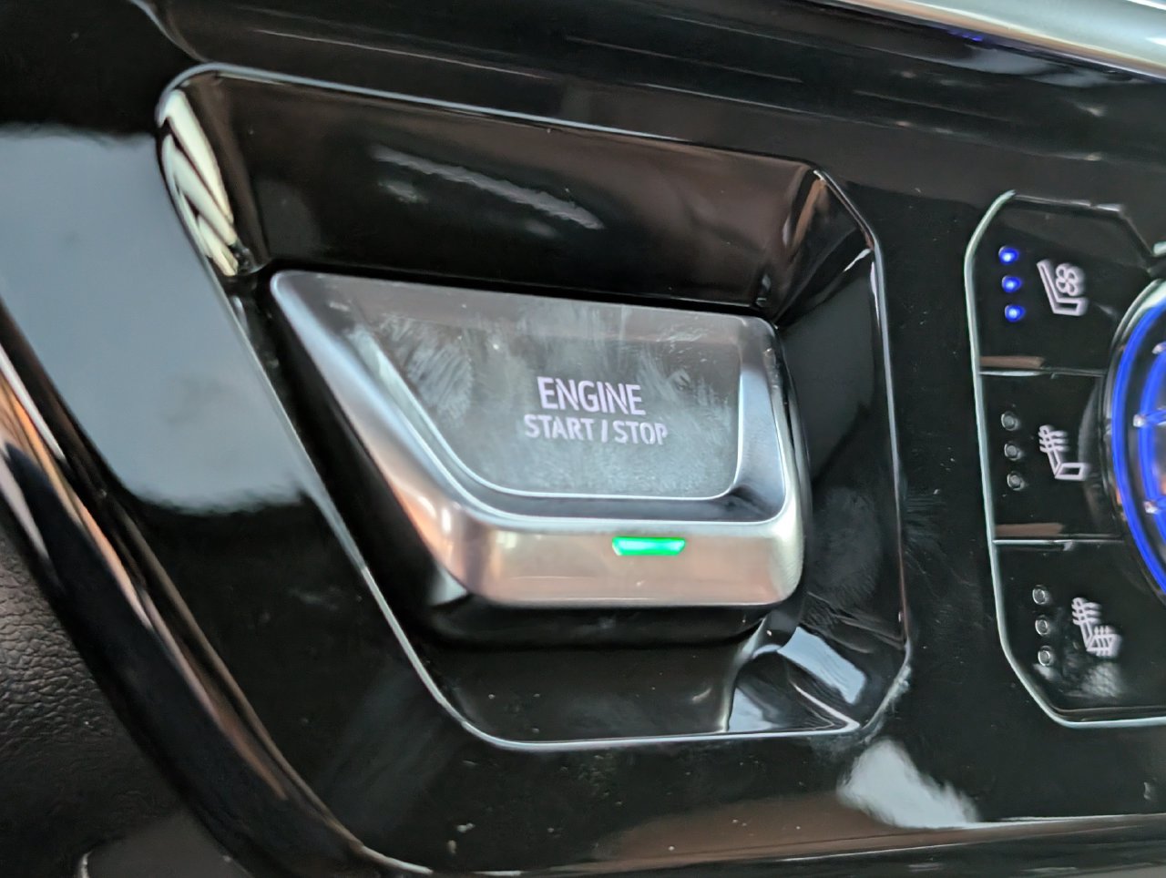 2026 GMC Sierra 2500HD Denali Ultimate - Photo 15