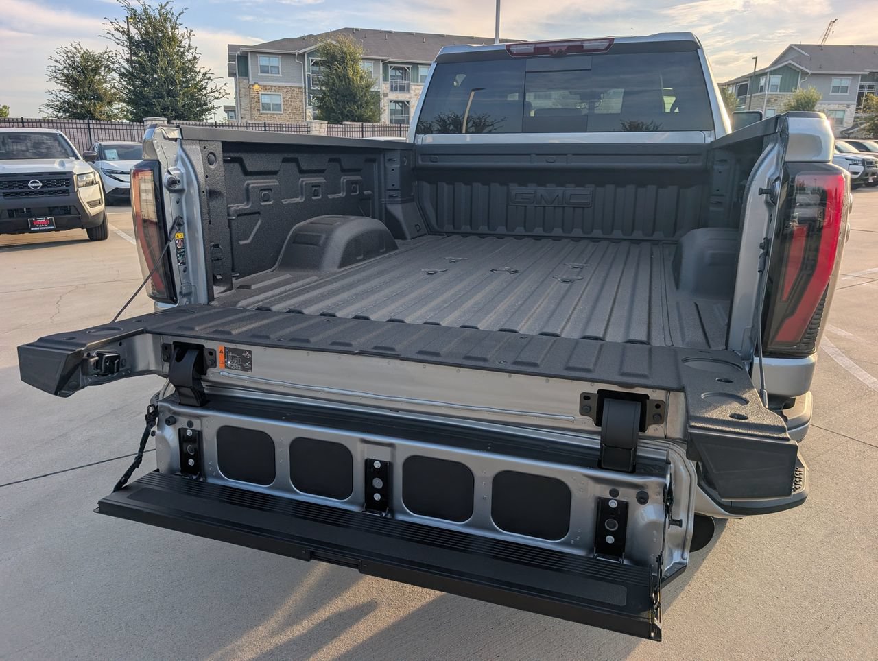 2026 GMC Sierra 2500HD AT4 - Photo 6