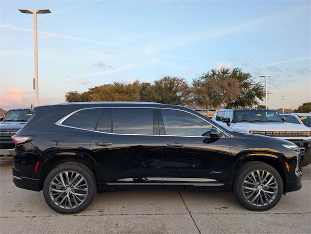 New 2026 Buick Enclave Avenir SUV