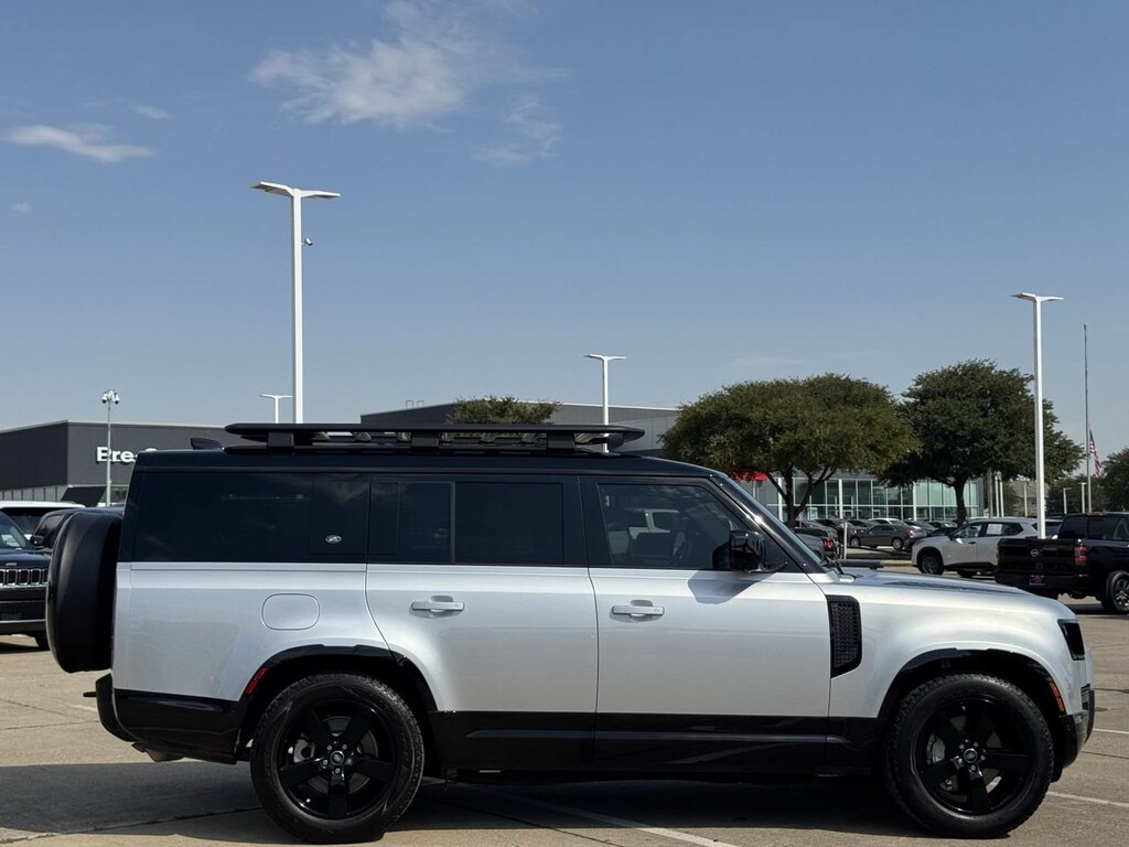 Used 2024 Land Rover Defender 130 P400 X-Dynamic SE SUV
