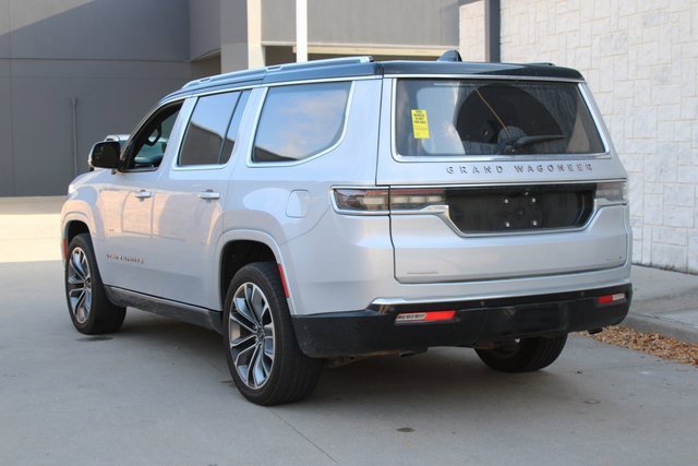 2022 Jeep Grand Wagoneer III photo 3