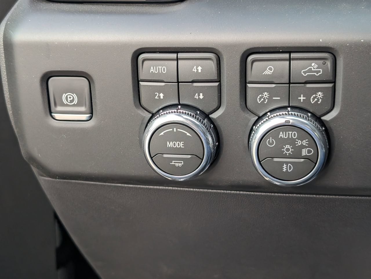 2026 GMC Sierra 1500 AT4X - Photo 16