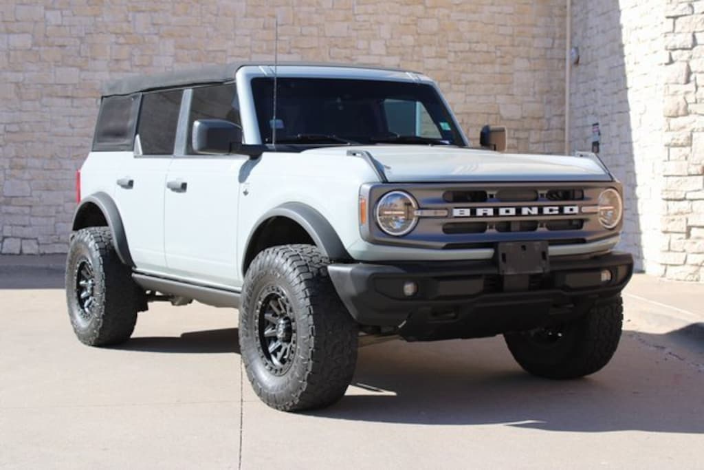 Used 2022 Ford Bronco Base SUV