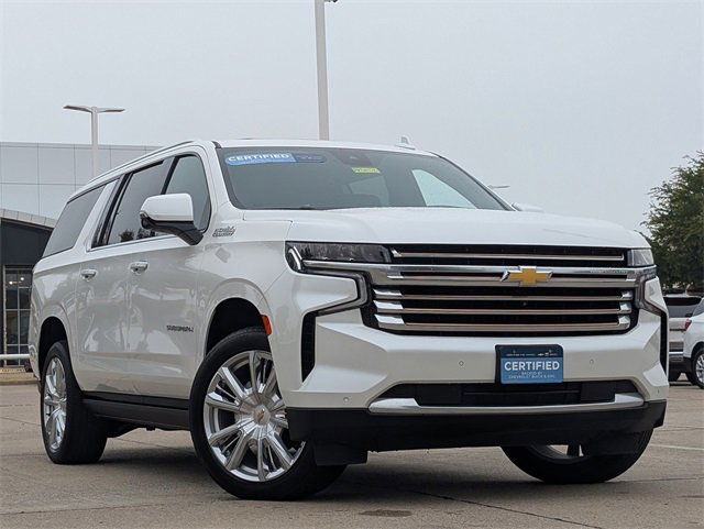 2023 Chevrolet Suburban High Country photo 2