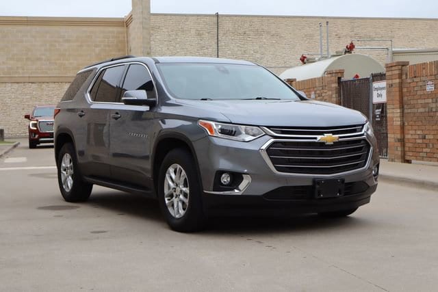 Used 2021 Chevrolet Traverse 3LT with VIN 1GNERHKW5MJ133128 for sale in Mckinney, TX