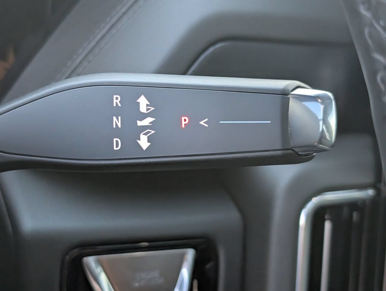 2026 GMC Yukon XL Denali - Photo 16
