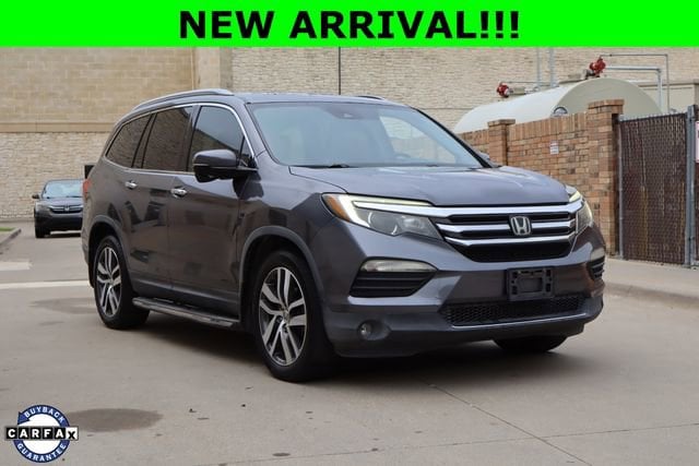 2017 Honda Pilot 4WD Touring's photo
