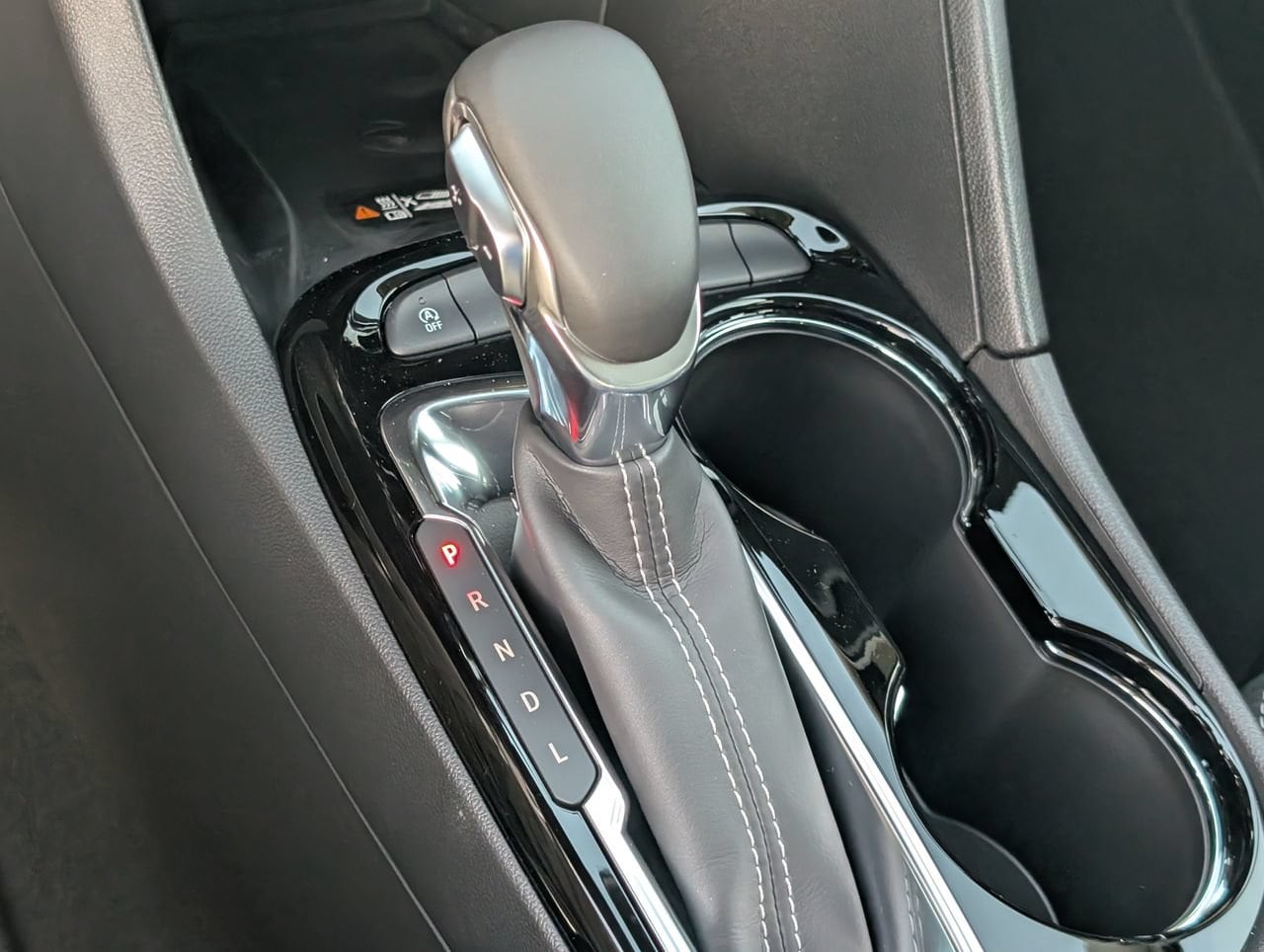 2026 Buick Encore GX Avenir - Photo 18