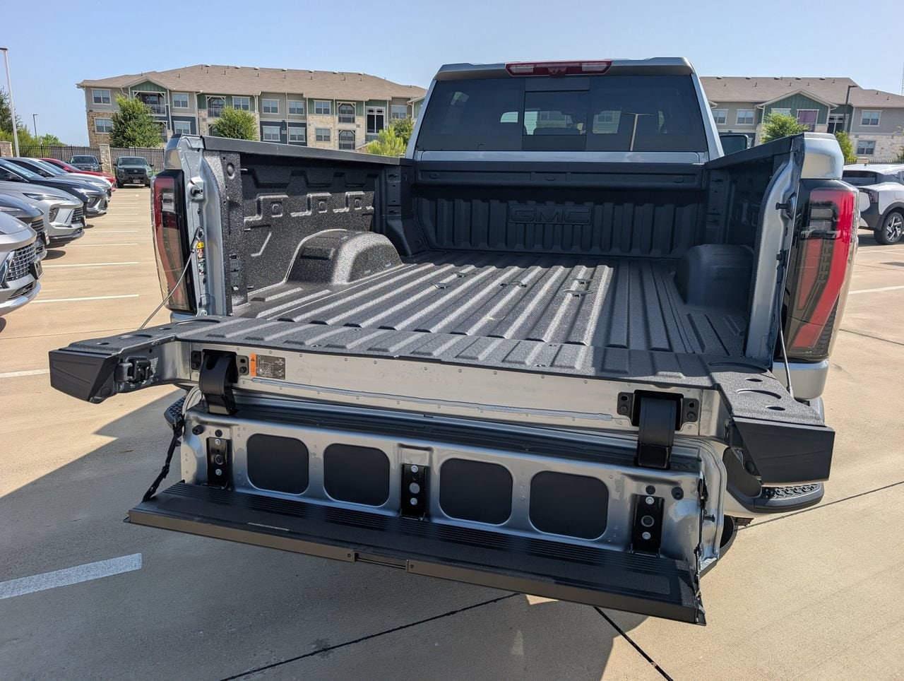 2026 GMC Sierra 2500HD AT4 - Photo 7