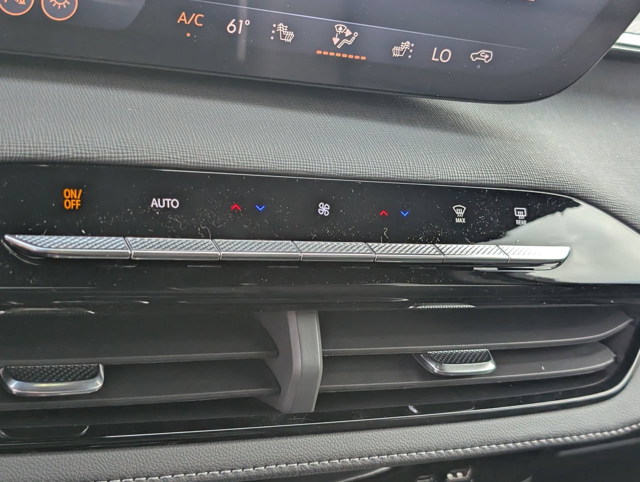 2026 Buick Enclave Sport Touring - Photo 13