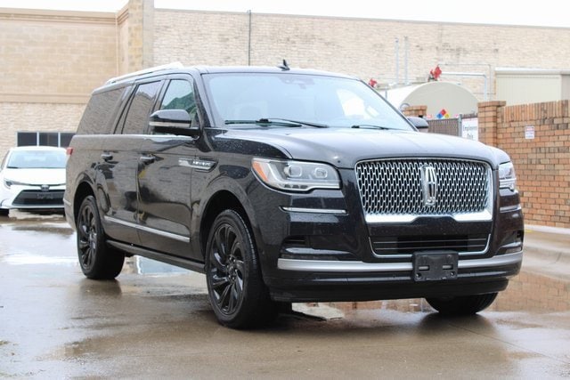 Used 2022 Lincoln Navigator Reserve L with VIN 5LMJJ3KT3NEL10110 for sale in Mckinney, TX