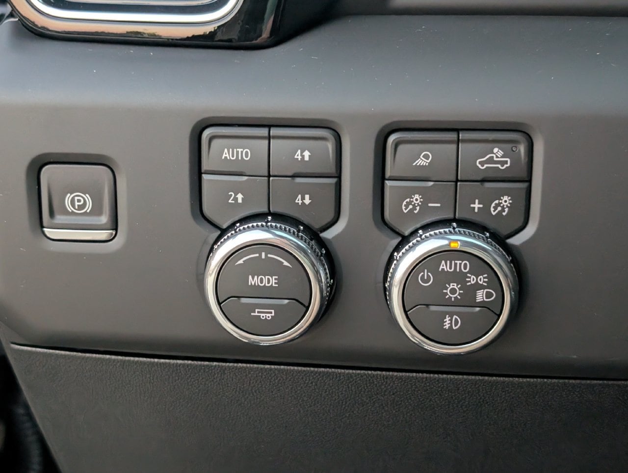 2026 GMC Sierra 2500HD Denali Ultimate - Photo 18