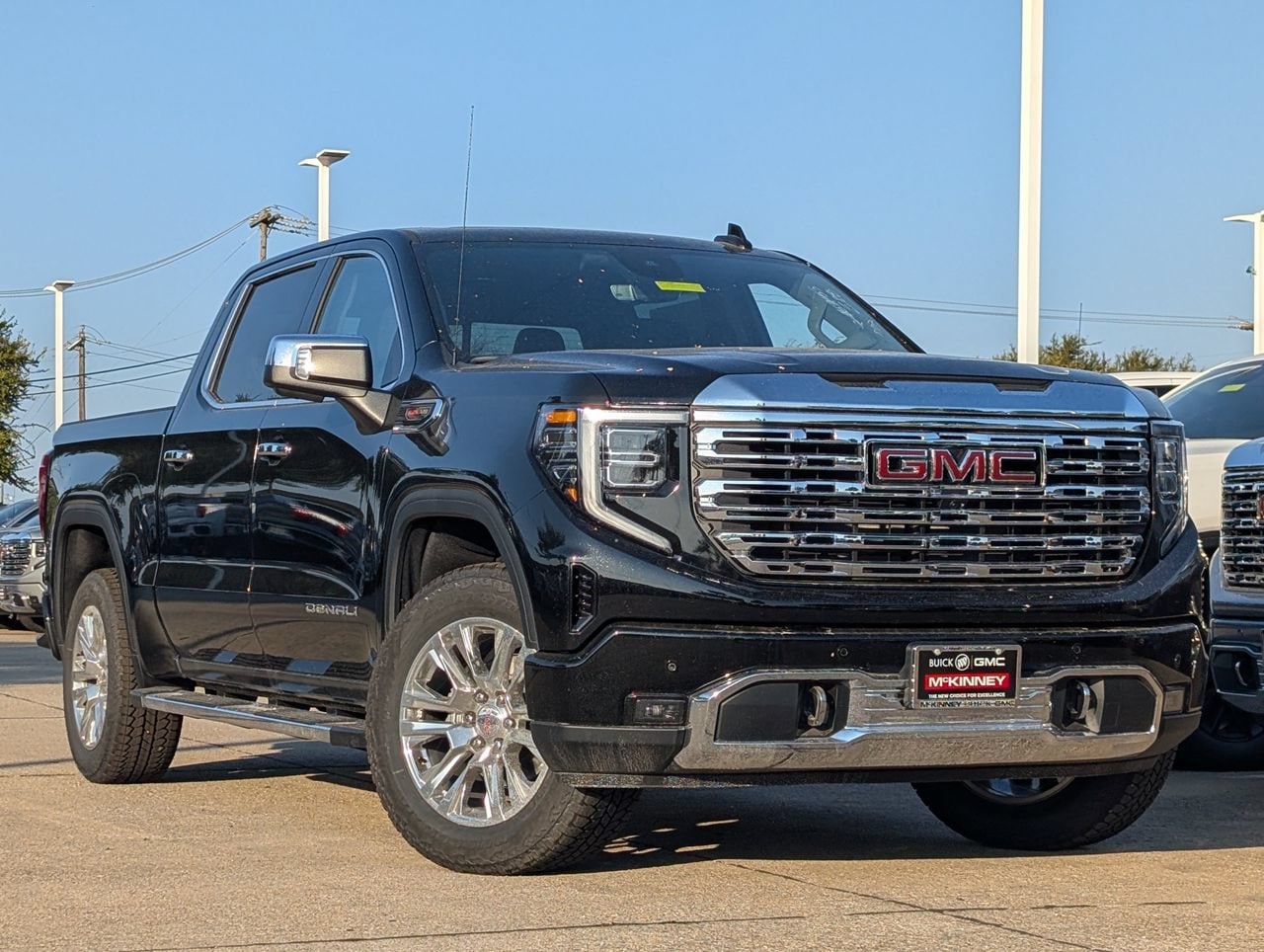 2026 GMC Sierra 1500 Denali - Photo 2