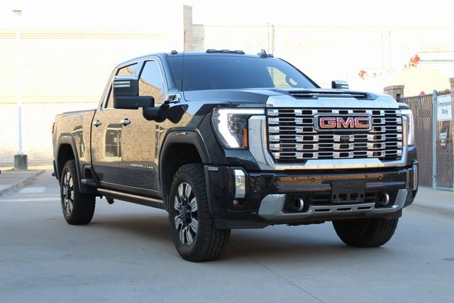 2024 Gmc Sierra 2500 HD Denali photo 2