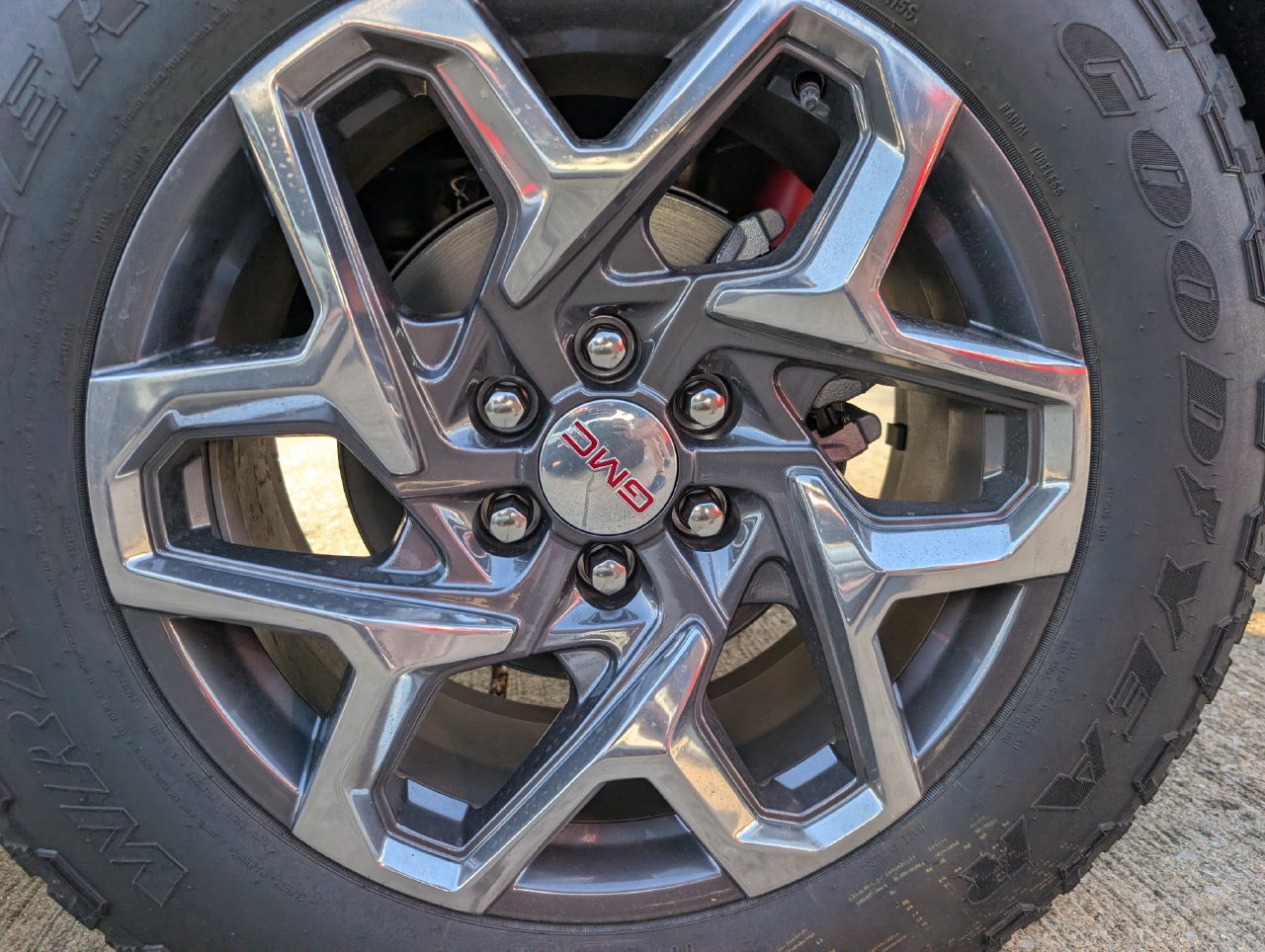 2026 GMC Sierra 1500 SLT - Photo 7