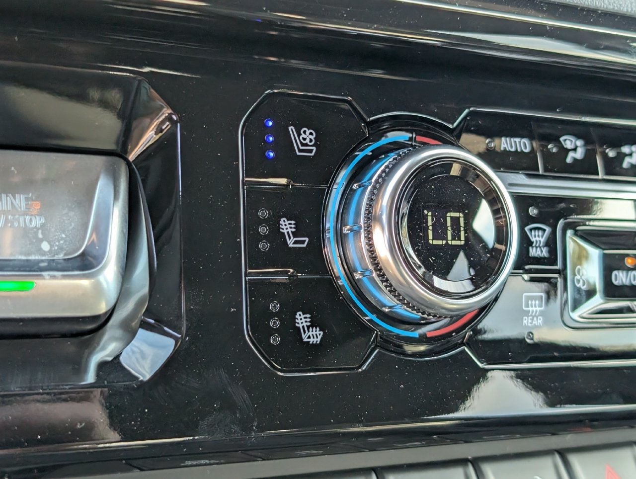 2026 GMC Sierra 2500HD AT4 - Photo 14