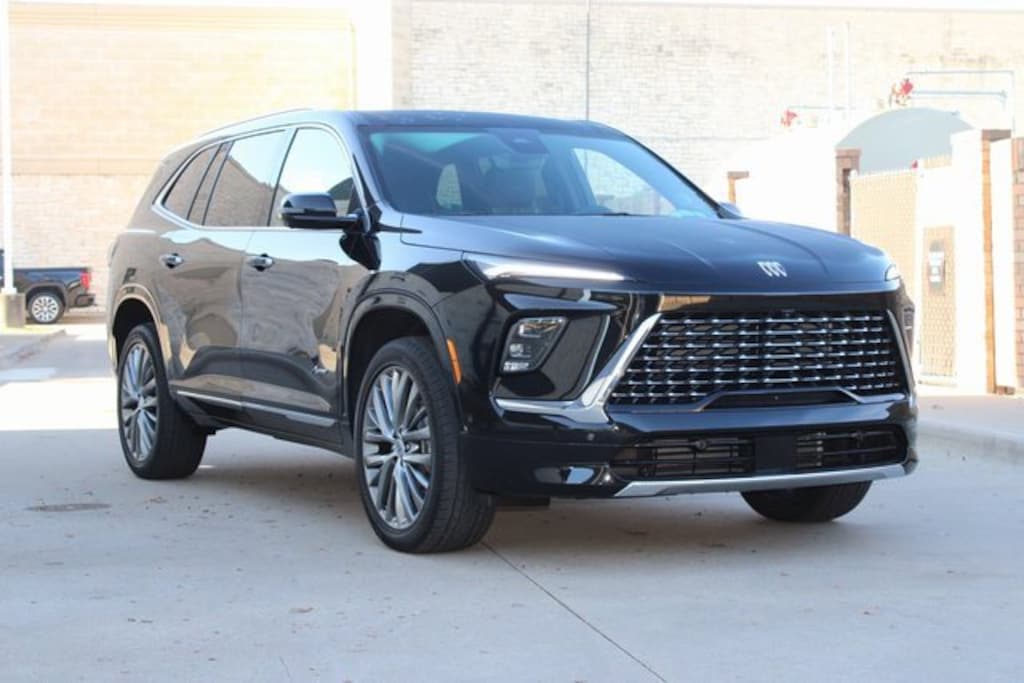Used 2025 Buick Enclave Avenir SUV