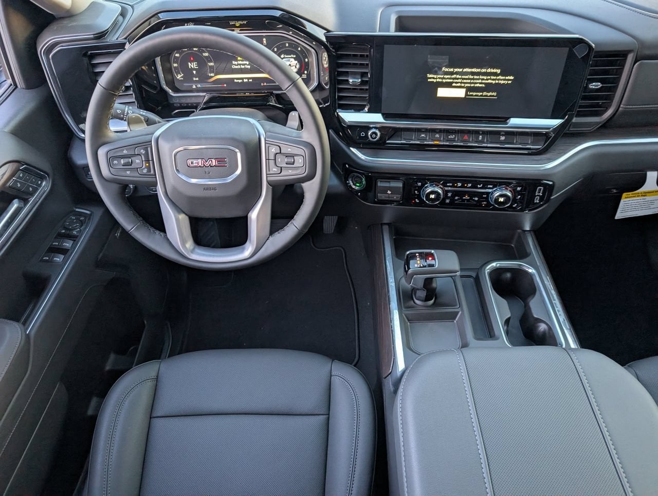 2026 GMC Sierra 1500 SLT - Photo 9
