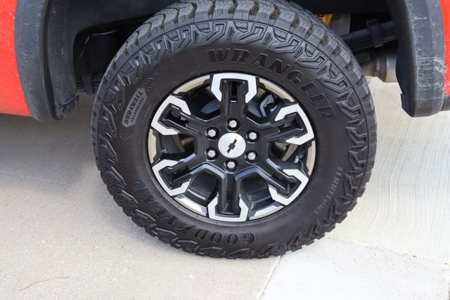 2023 Chevrolet Silverado 1500 ZR2 - Photo 30