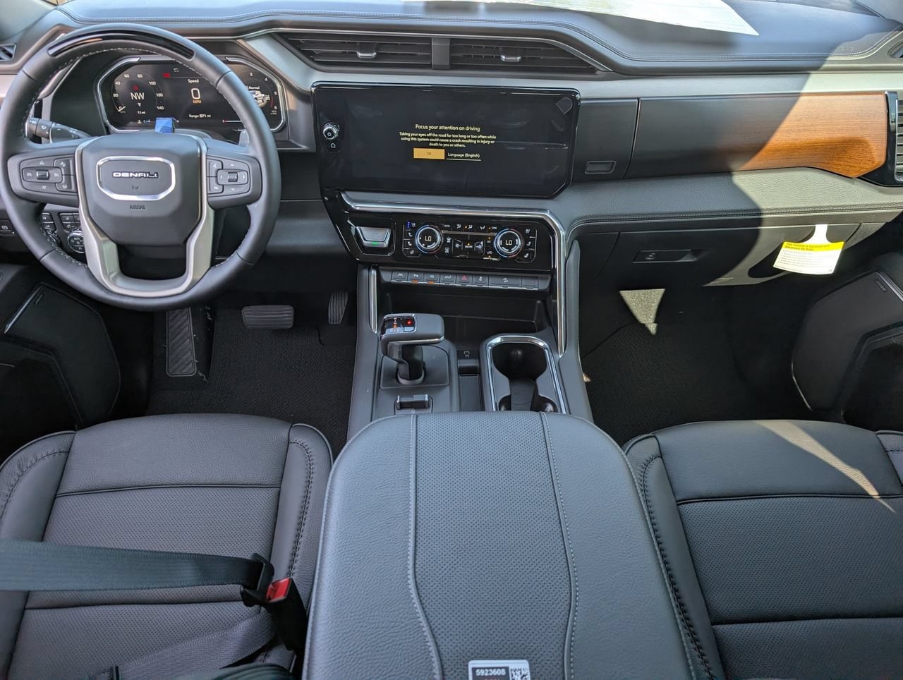 2026 GMC Sierra 1500 Denali - Photo 9