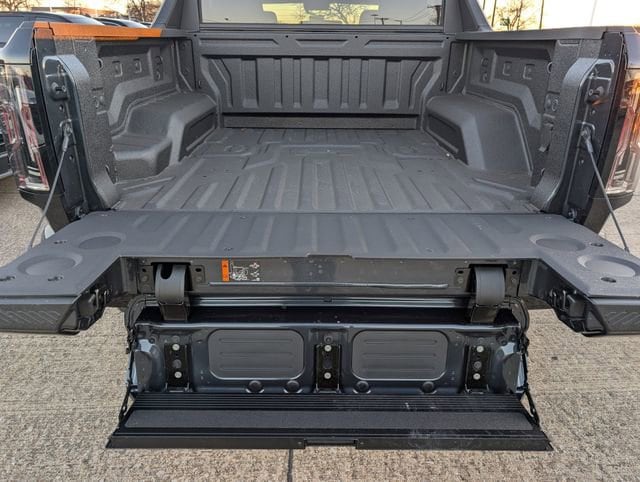 2026 GMC HUMMER EV 2X - Photo 7