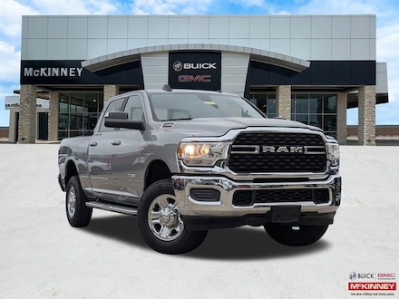 2022 Ram 2500 Big Horn Crew Cab 4x4 64 Box Truck Crew Cab