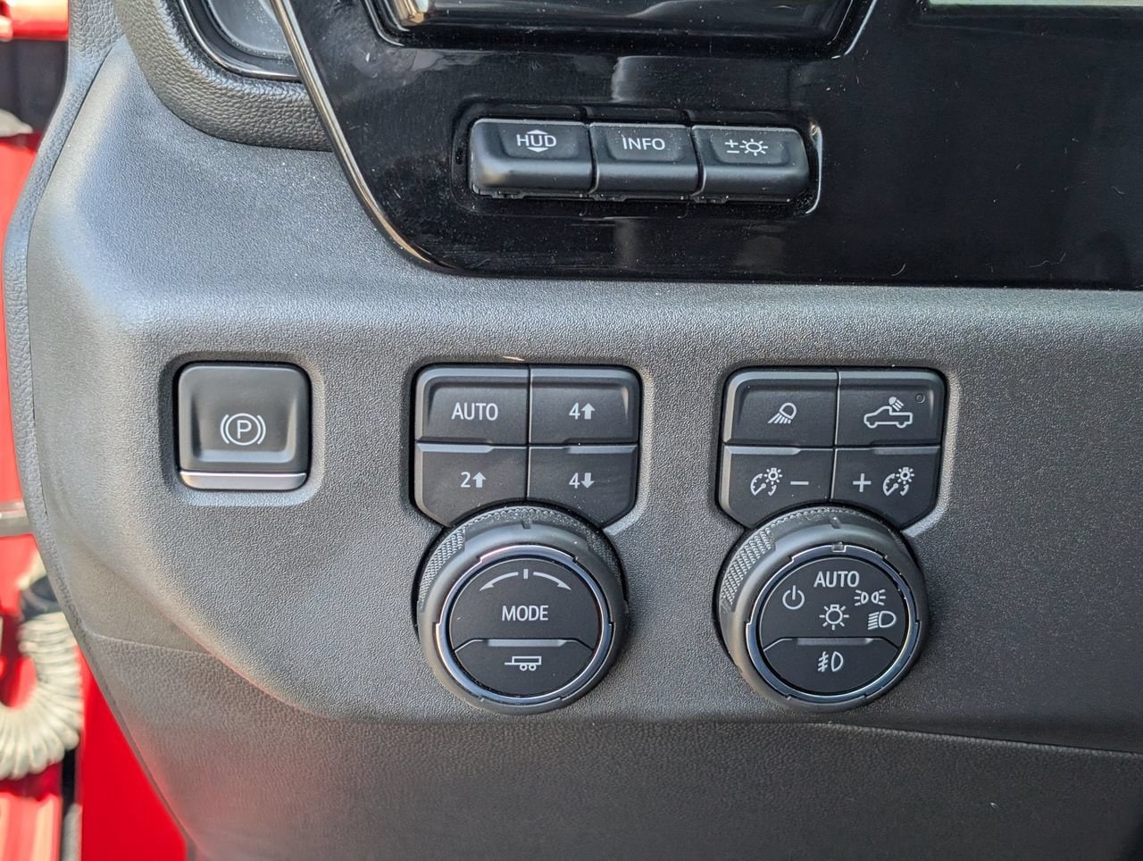 2023 Chevrolet Silverado 1500 ZR2 - Photo 23