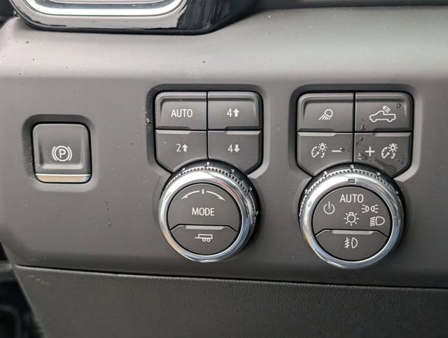 2026 GMC Sierra 2500HD Denali - Photo 18
