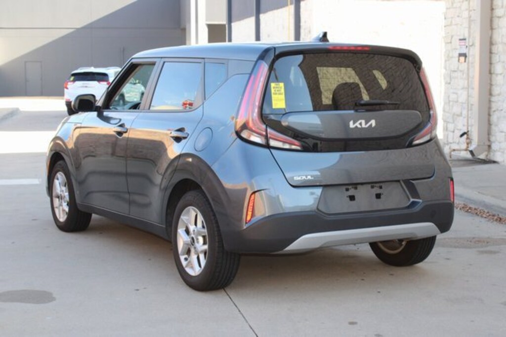 Used 2023 Kia Soul LX Hatchback