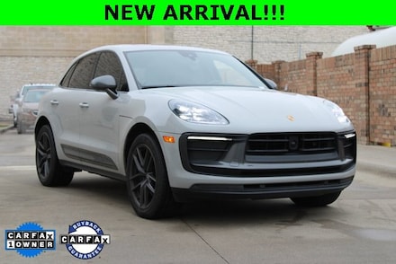 2023 Porsche Macan T SUV