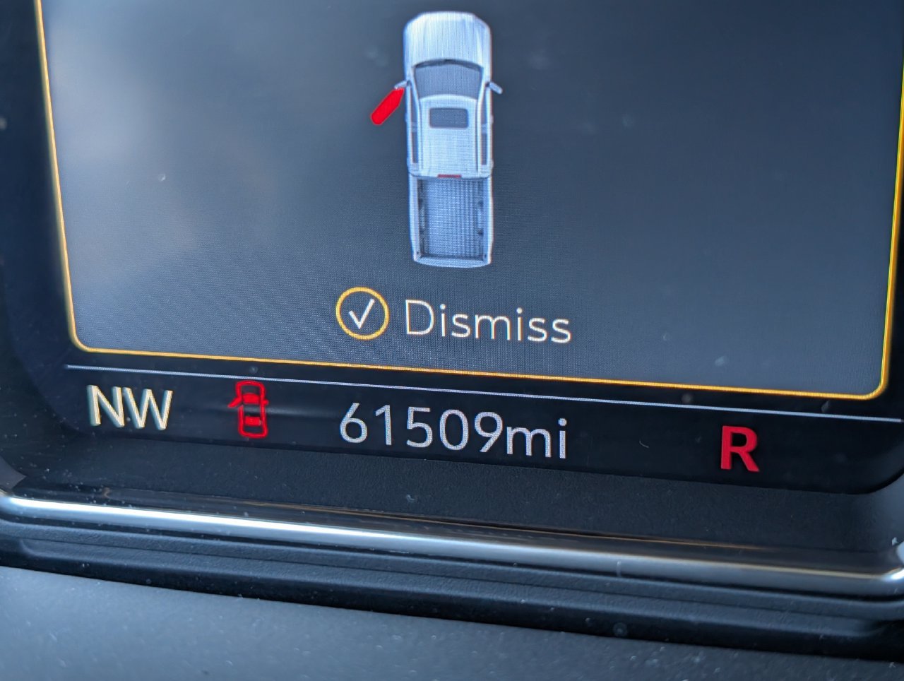 Used 2021 White Frost Tricoat GMC Denali image 13