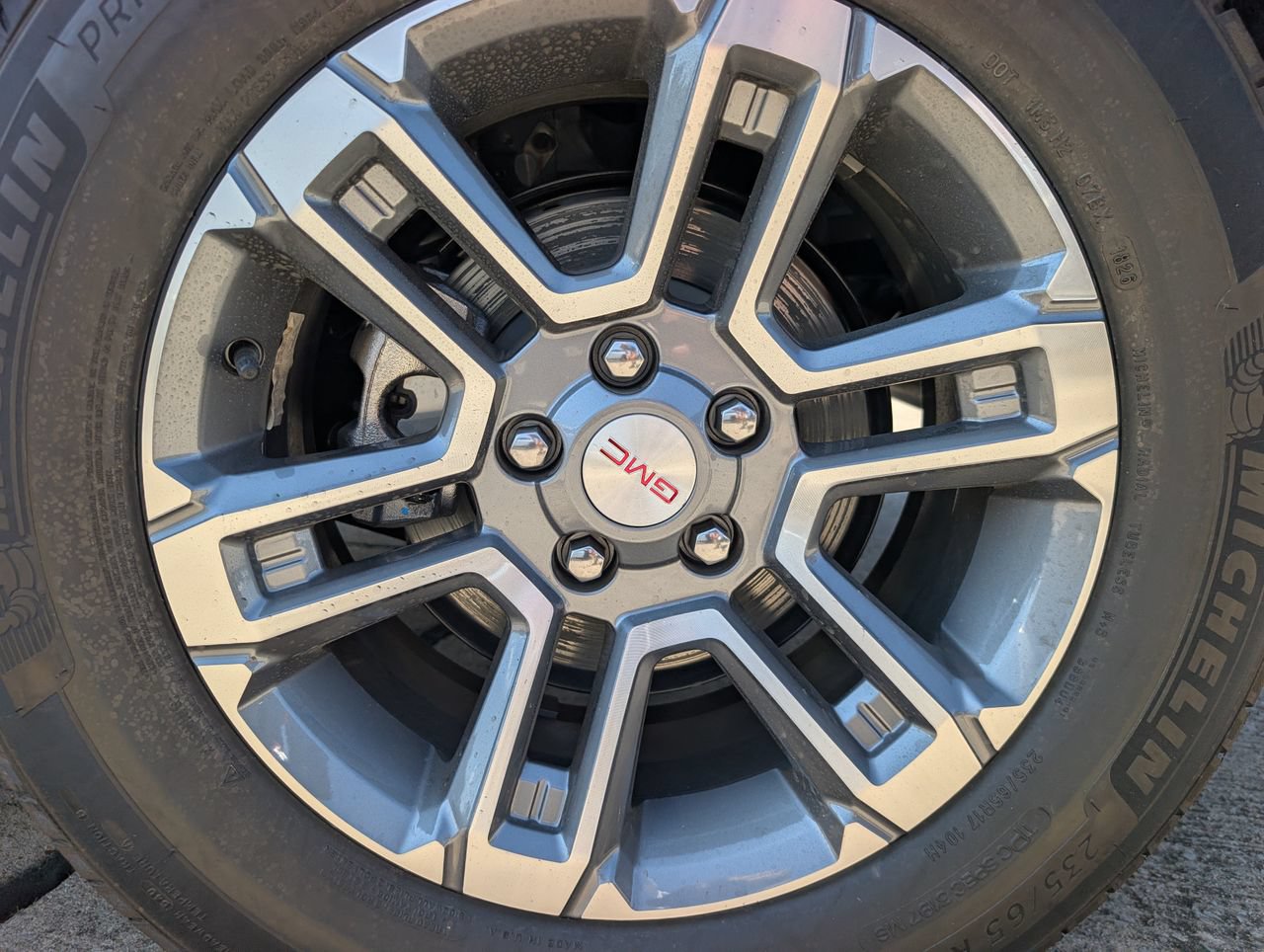 New 2027 Sterling Metallic GMC Elevation image 7