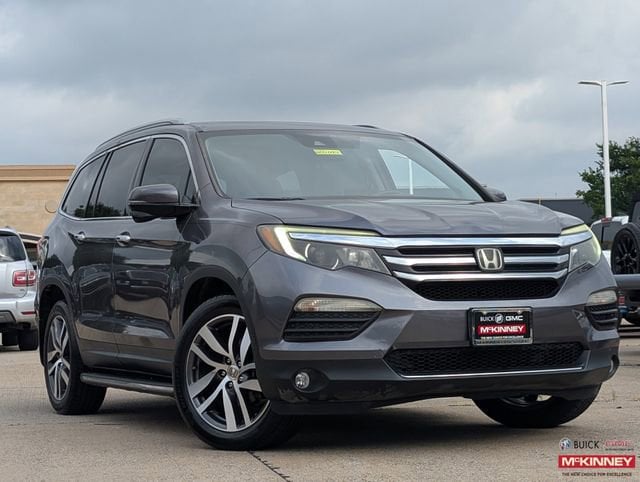 2017 Honda Pilot 4WD Touring's photo