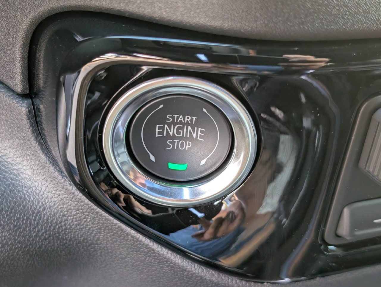 2026 GMC Sierra 1500 SLT - Photo 17
