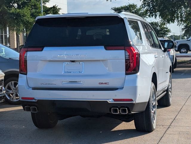 2026 GMC Yukon Denali - Photo 3