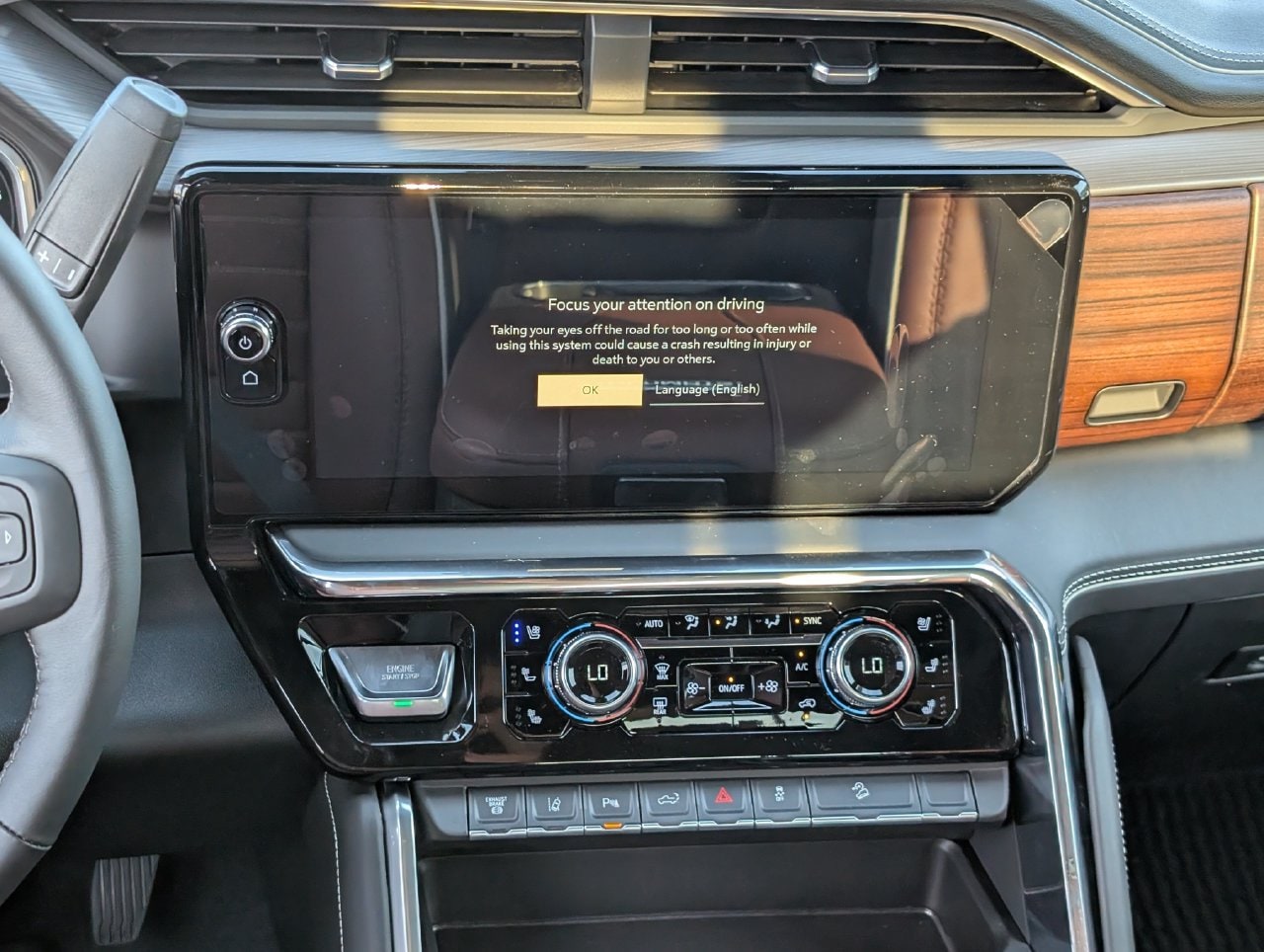 2026 GMC Sierra 2500HD Denali Ultimate - Photo 11