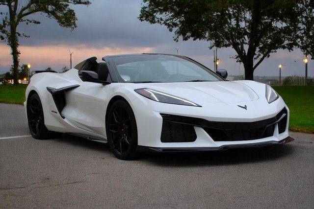 Used 2024 Chevrolet Corvette 3LZ with VIN 1G1YF3D35R5608936 for sale in Mckinney, TX