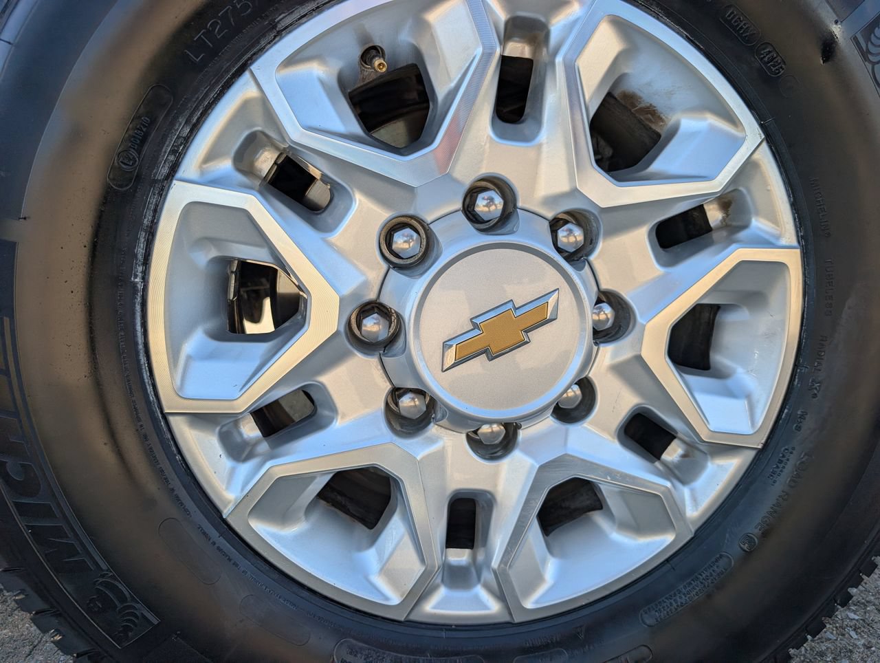 Used 2025 Sterling Gray Metallic Chevrolet LT image 7