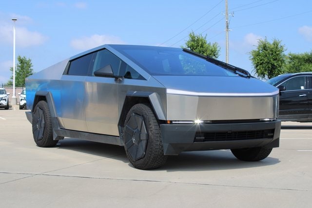 Used 2024 Tesla Cybertruck Base with VIN 7G2CEHED5RA012629 for sale in Mckinney, TX