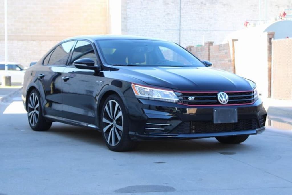 Used 2018 Volkswagen Passat 3.6L V6 GT Sedan