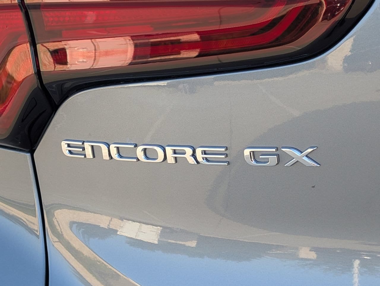 2026 Buick Encore GX Sport Touring - Photo 7