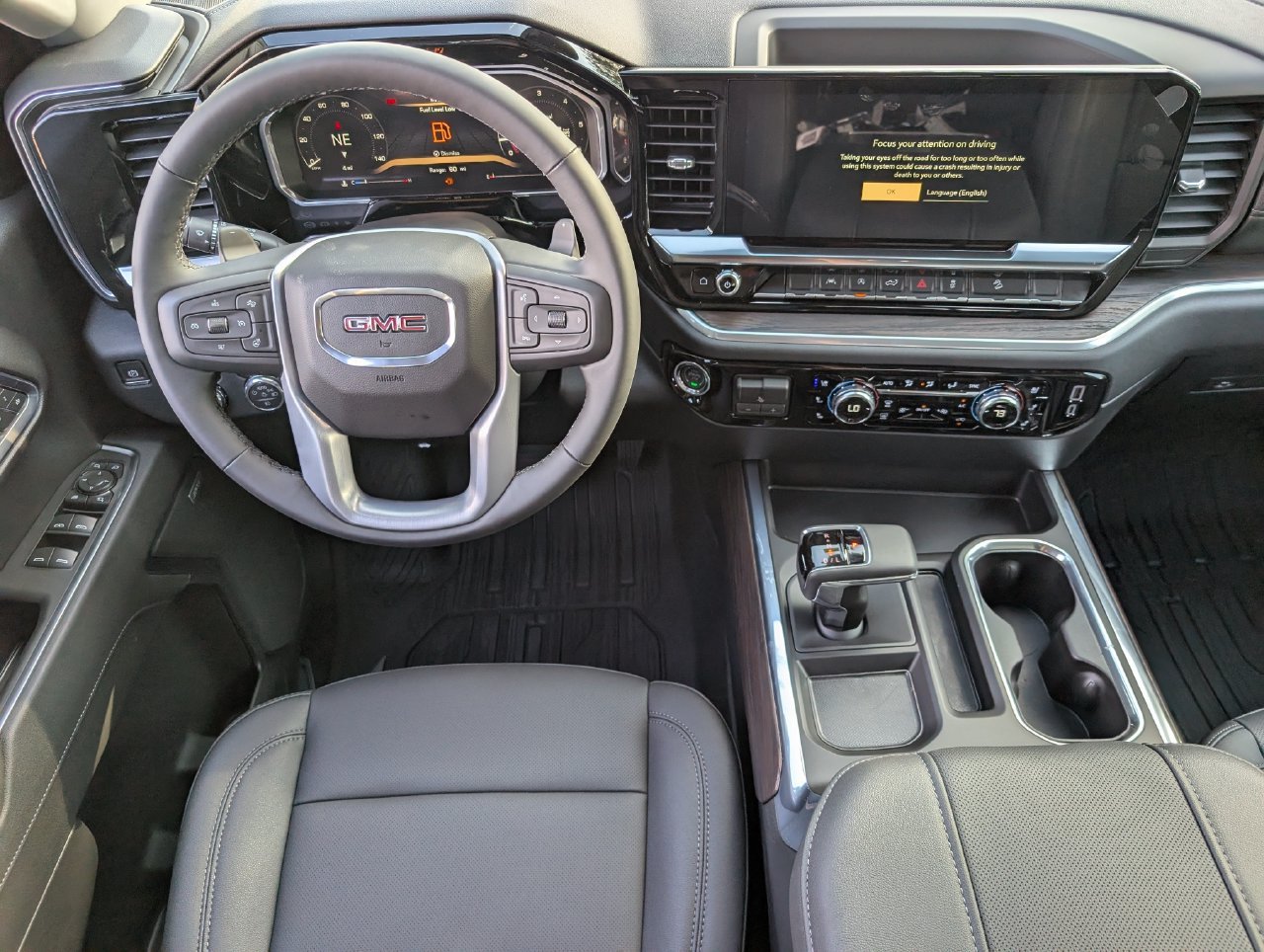 2026 GMC Sierra 1500 SLT - Photo 9