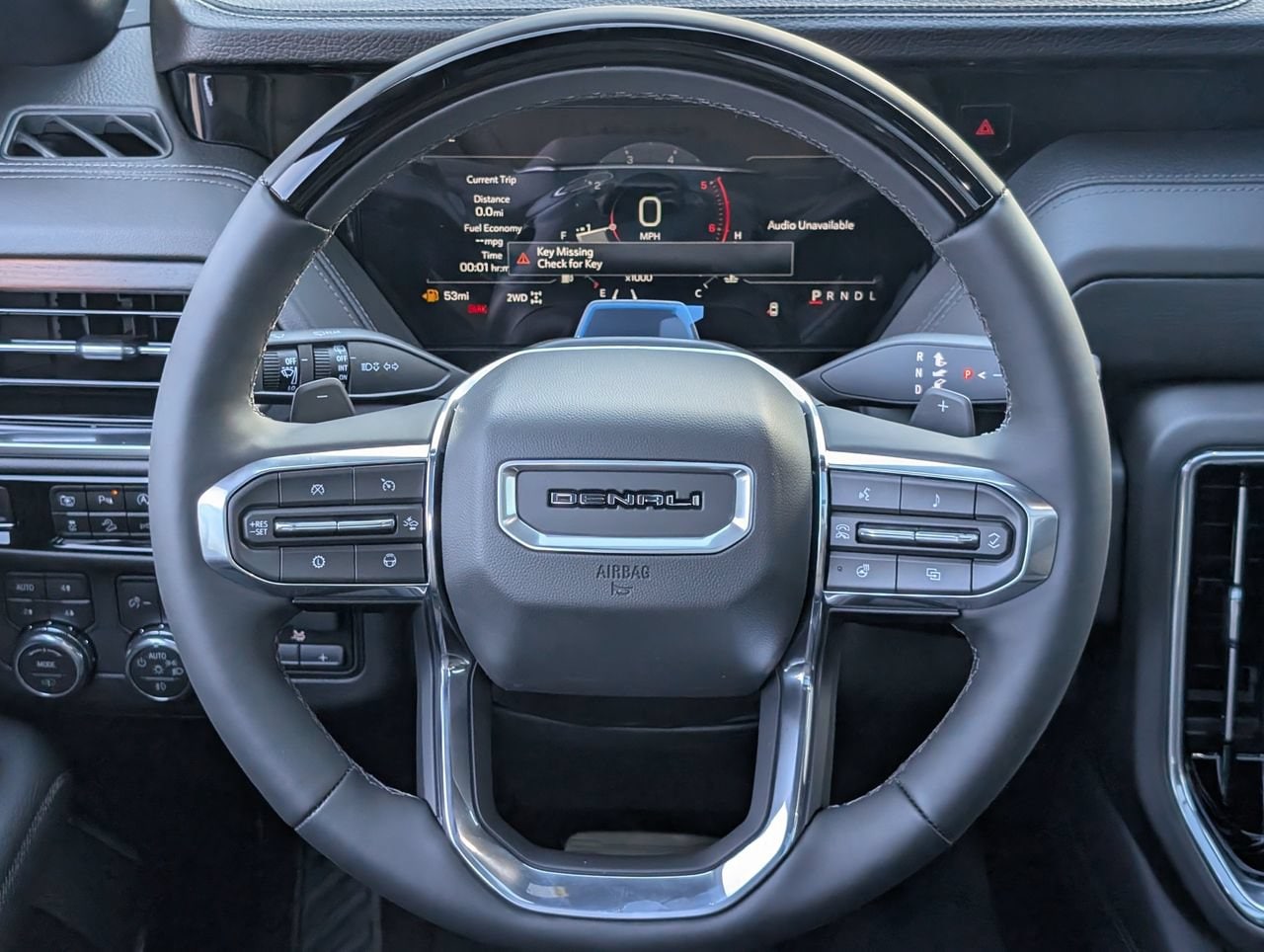 2026 GMC Yukon XL Denali - Photo 10