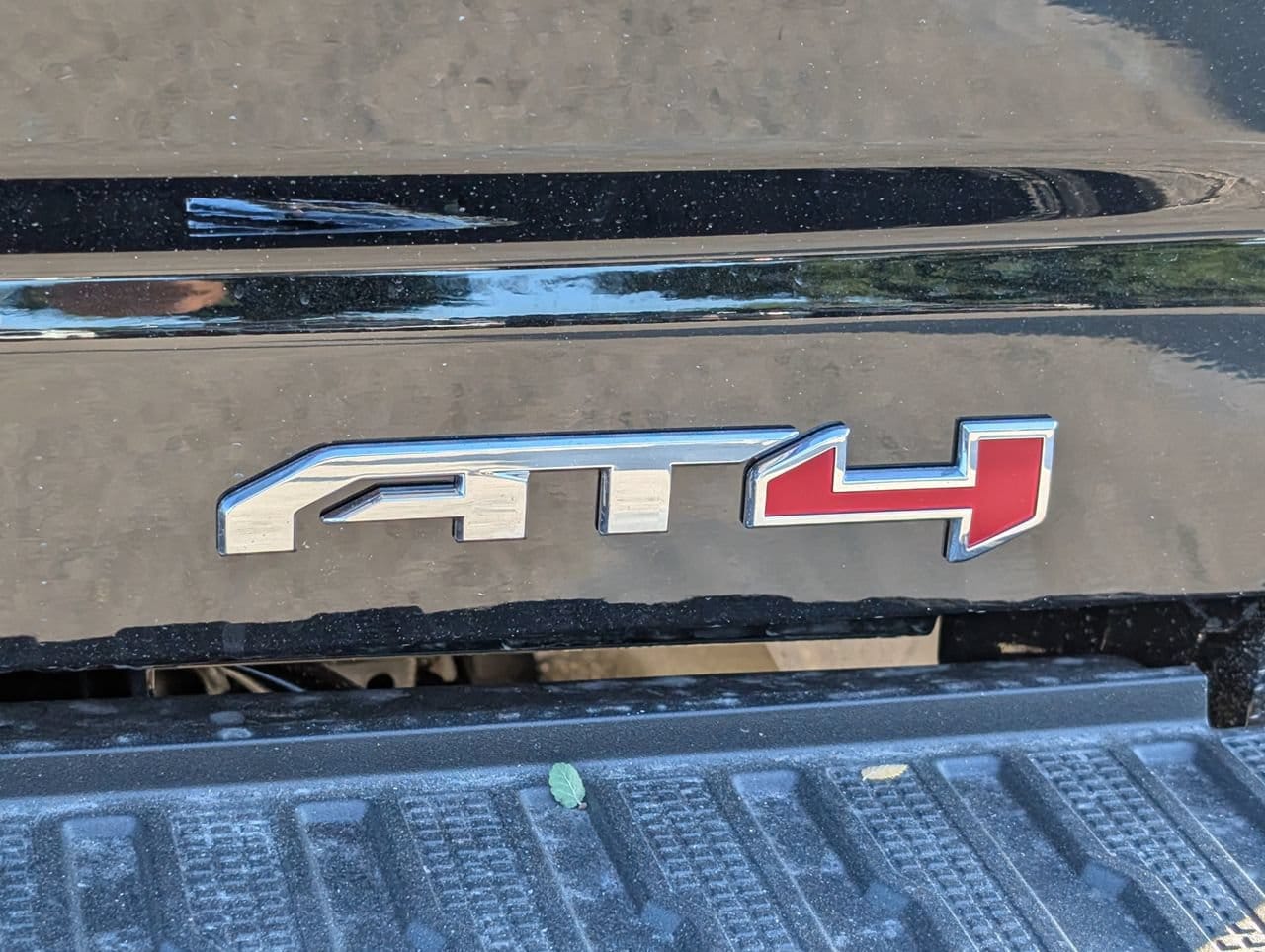 2026 GMC Sierra 2500HD AT4 - Photo 7
