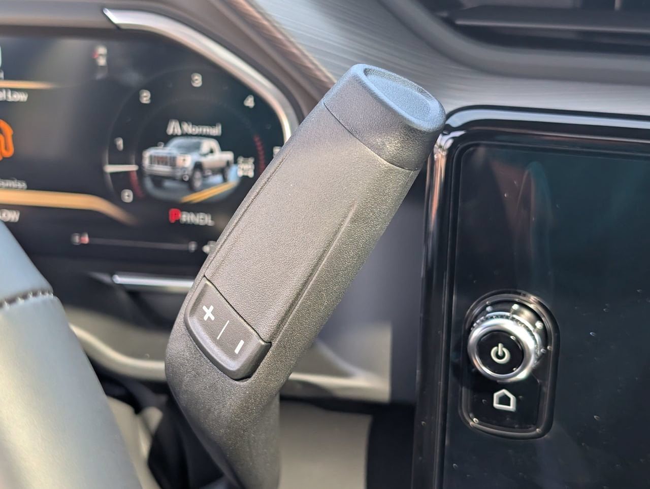 2026 GMC Sierra 2500HD Denali Ultimate - Photo 17