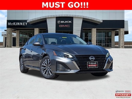 2023 Nissan Altima 2.5 SV Sedan