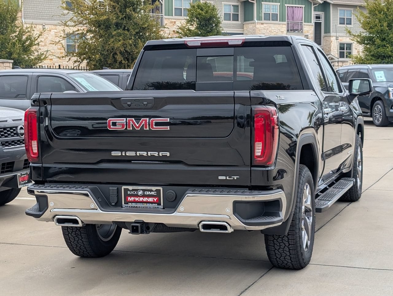 2026 GMC Sierra 1500 SLT - Photo 3